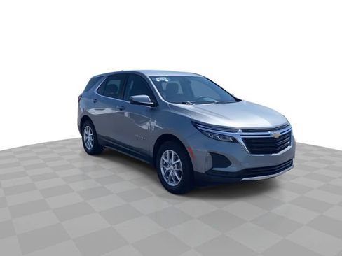 Certified 2024 Chevrolet Equinox LT FWD image 2