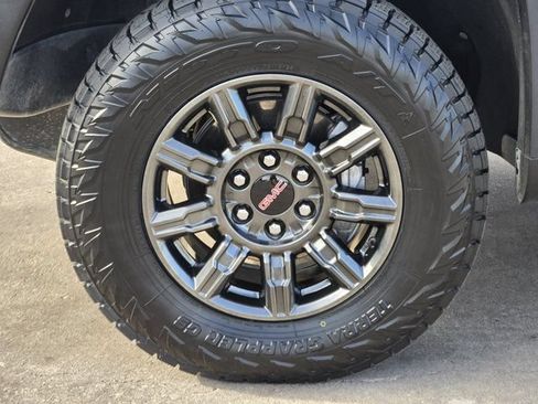 Used 2024 GMC Sierra 1500 AT4X AWD/4WD image 12