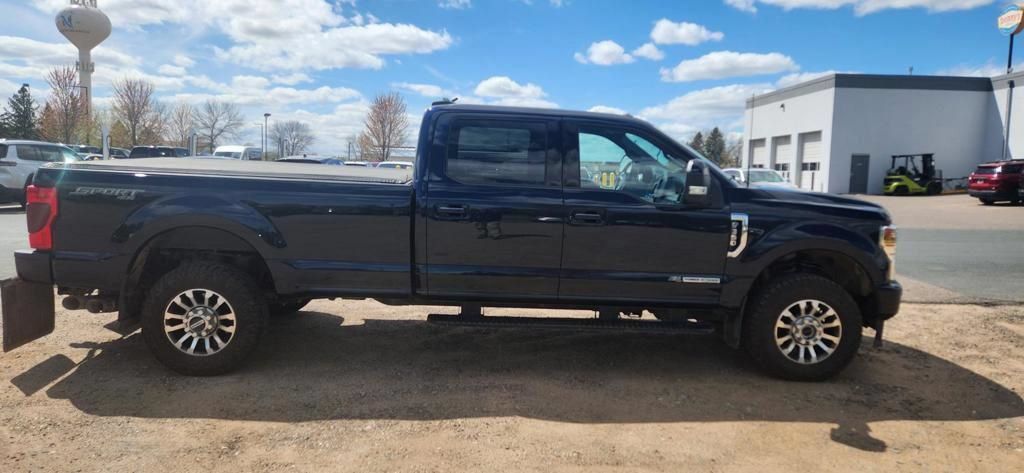 Used 2022 Ford F350 Lariat w/ Lariat Ultimate Package AWD/4WD image 3