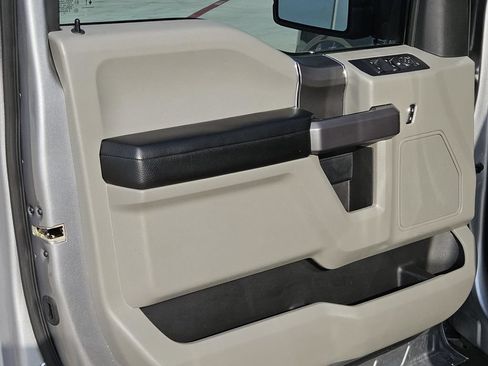 Used 2020 Ford F150 XLT w/ Equipment Group 302A Luxury AWD/4WD image 10