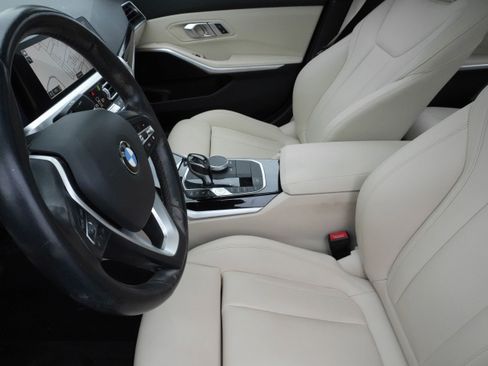 Used 2019 BMW 330i Sedan w/ Convenience Package RWD image 6