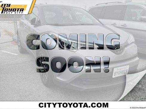 Certified 2019 Toyota C-HR XLE FWD image 1