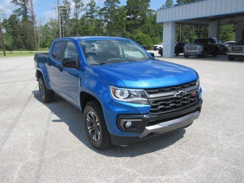 Used 2022 Chevrolet Colorado Z71 AWD/4WD image 4