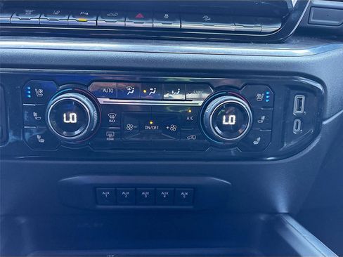 Used 2024 Chevrolet Silverado 2500 LTZ w/ LTZ Plus Package image 19