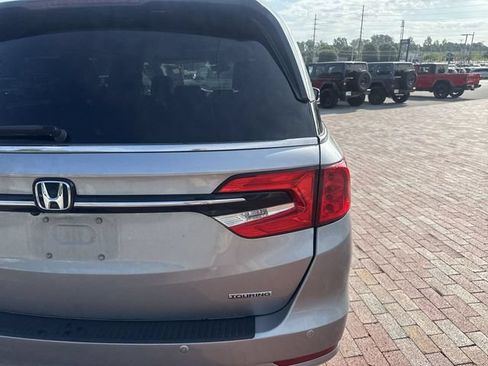 Used 2022 Honda Odyssey Touring image 11