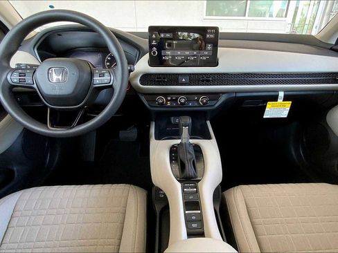 New 2026 Honda HR-V LX image 5