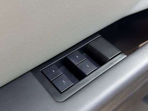 Used 2025 Tesla Cybertruck AWD Crew Cab image 20