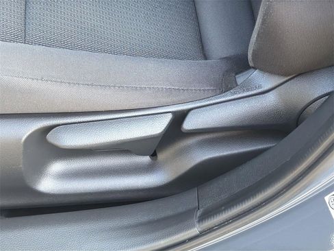 Used 2023 Toyota Prius LE image 20