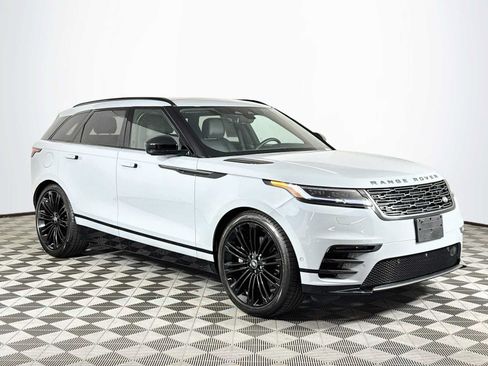 Used 2026 Land Rover Range Rover Velar Dynamic SE AWD/4WD image 3