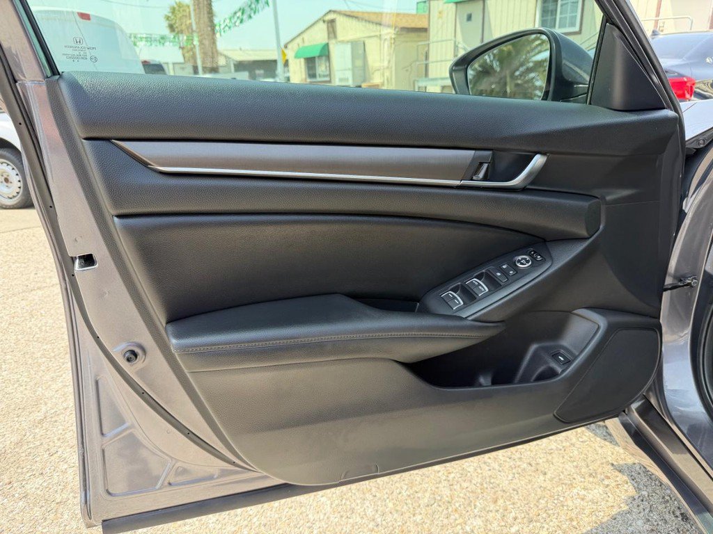 Used 2019 Honda Accord LX image 15