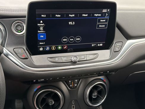 Used 2025 Chevrolet Blazer LT FWD image 20