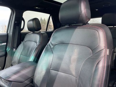 Used 2017 Ford Explorer Sport image 6