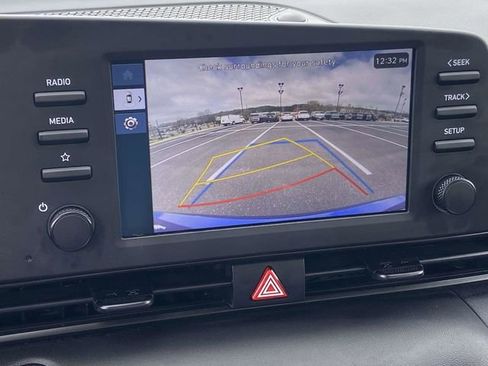 Certified 2025 Hyundai Elantra Sport image 24