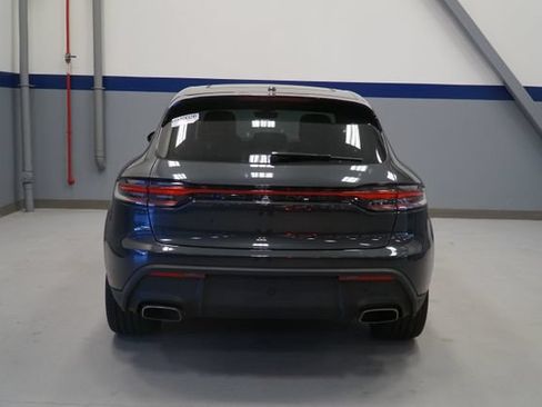 Certified 2026 Porsche Macan AWD/4WD image 7