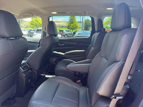 Used 2026 Subaru Ascent Premium AWD/4WD image 10