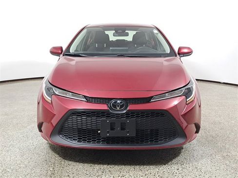 Used 2022 Toyota Corolla LE image 3