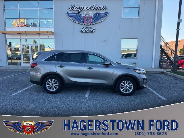 Used 2019 Kia Sorento AWD V6 image 1