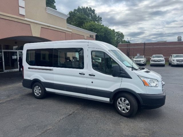 Used 2017 Ford Transit 350 XLT RWD image 4