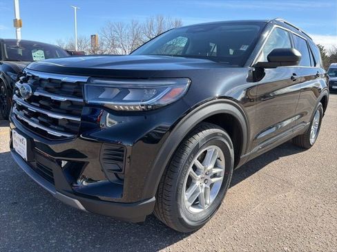New 2026 Ford Explorer Active image 2