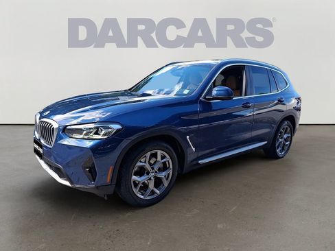 Used 2024 BMW X3 xDrive30i w/ Premium Package AWD/4WD image 3