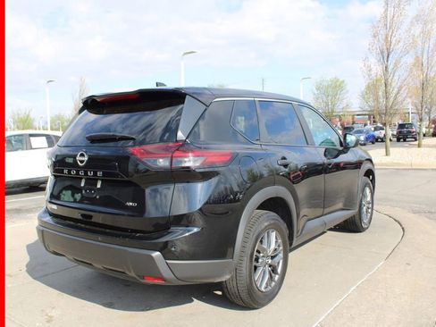 Certified 2024 Nissan Rogue S image 7