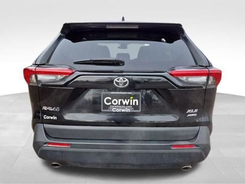 Used 2023 Toyota RAV4 XLE image 11