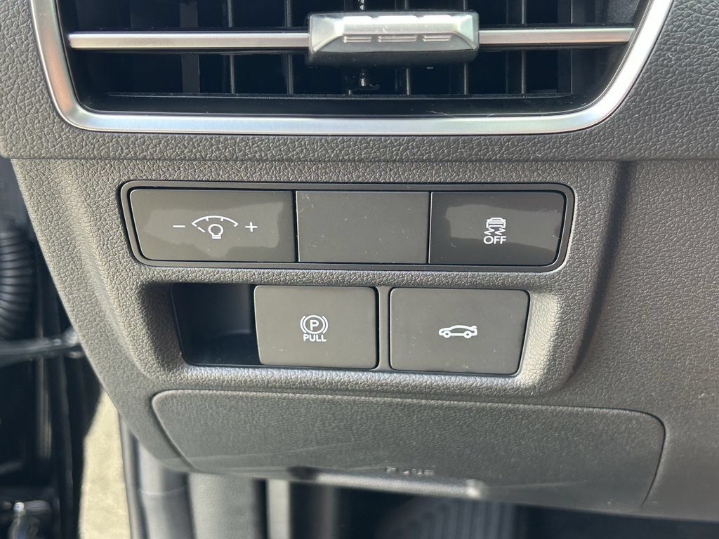 Certified 2024 Hyundai Sonata SEL FWD image 29
