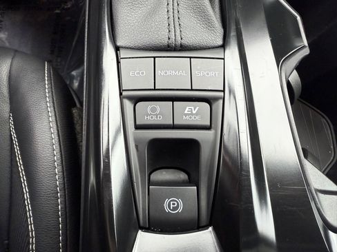 Certified 2025 Toyota Camry SE image 23