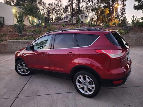 Used 2013 Ford Escape SEL image 7