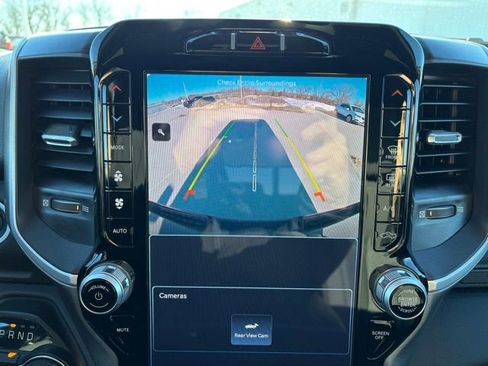 Used 2023 RAM 1500 Big Horn image 14