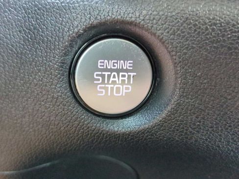 Used 2025 Kia Sorento SX FWD image 17