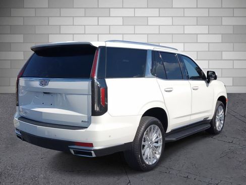 Used 2022 Cadillac Escalade Premium Luxury image 5