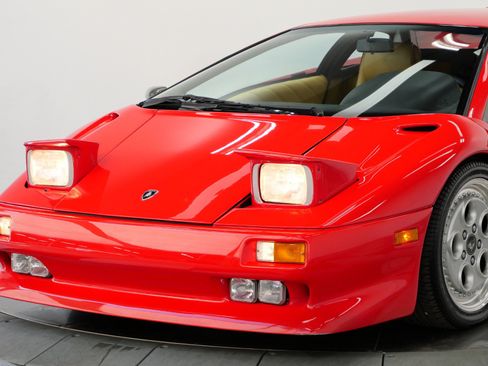 Used 1991 Lamborghini Diablo Coupe RWD image 50