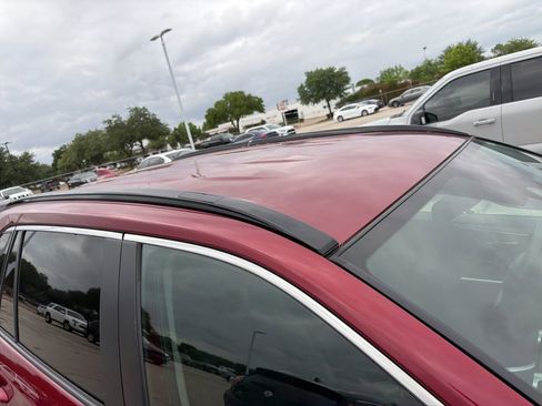 Used 2025 Toyota RAV4 XLE image 5