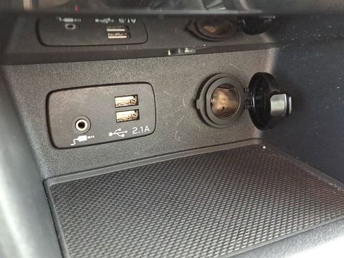 Used 2020 Subaru Forester Limited w/ Popular Package #3 image 28