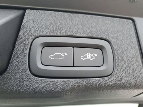 New 2026 Volvo XC60 B5 Plus w/ Protection Package Premier image 30