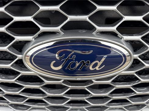 Certified 2024 Ford Edge SEL w/ Convenience Package AWD/4WD image 12