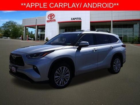 Used 2022 Toyota Highlander Platinum AWD/4WD image 9