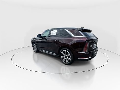 Used 2025 Cadillac Escalade IQ Luxury 2 AWD/4WD image 6