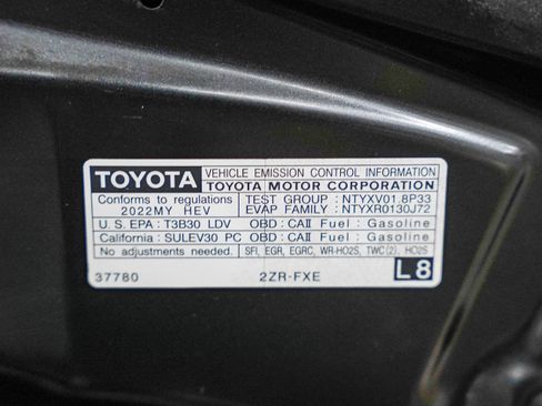 Certified 2022 Toyota Corolla LE image 28