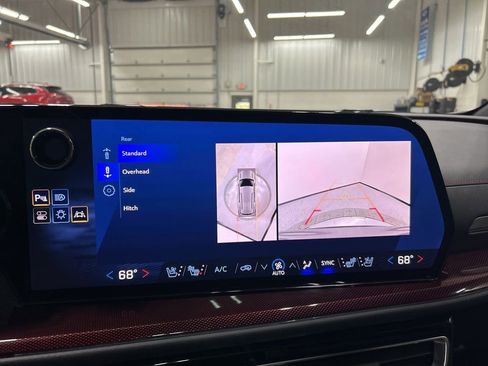 Used 2024 Chevrolet Traverse RS w/ LPO, Floor Liner Package FWD image 22