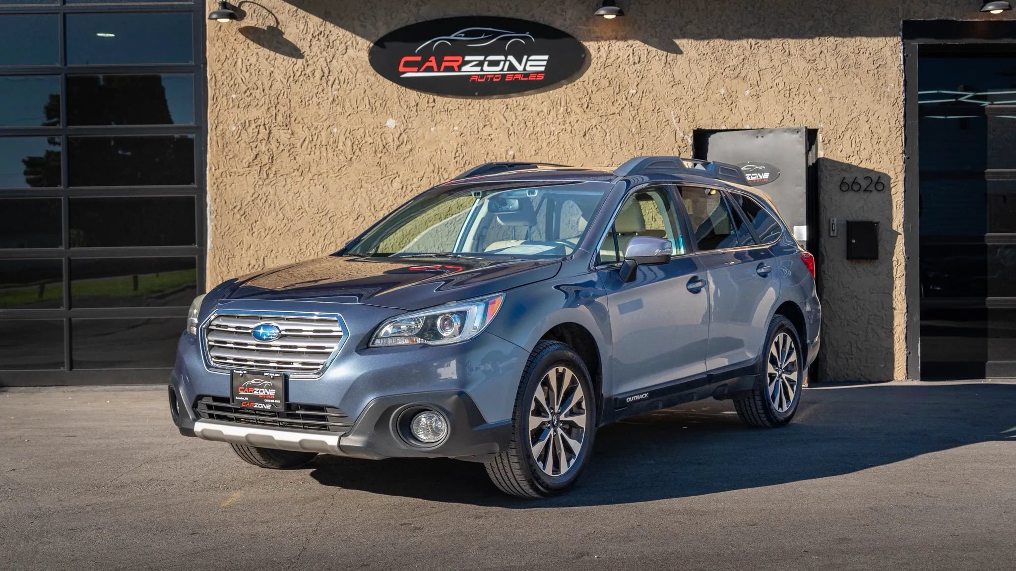 Used 2016 Subaru Outback 2.5i Limited AWD/4WD image 1