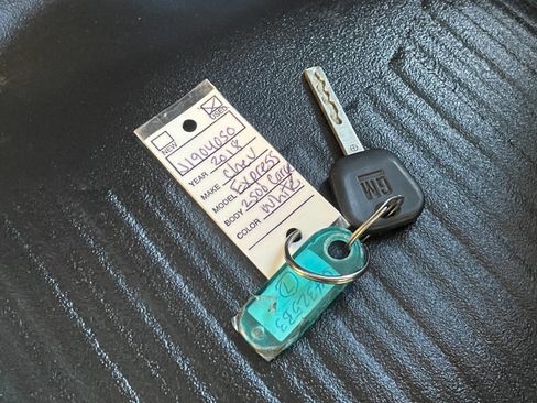 Used 2018 Chevrolet Express 2500 w/ Driver Convenience Package image 26