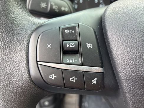 Used 2022 Ford Escape SE image 27