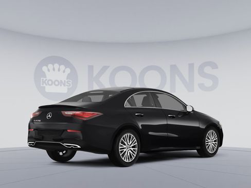 Used 2025 Mercedes-Benz CLA 250 image 4