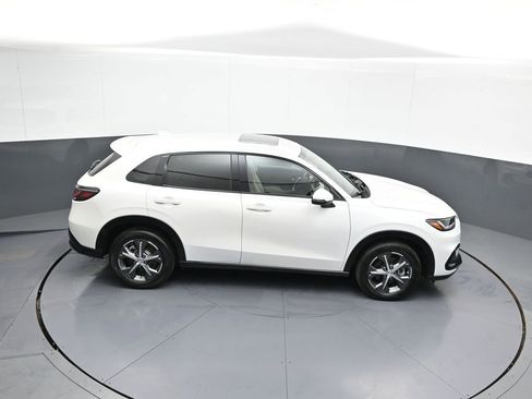 Used 2024 Honda HR-V EX-L image 36