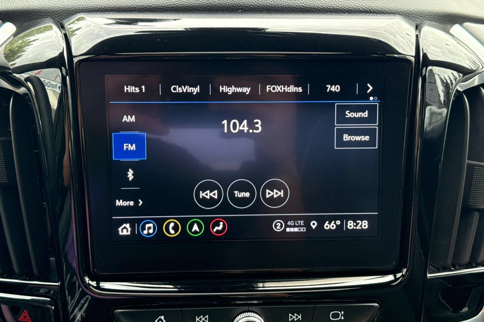 Used 2023 Chevrolet Traverse Premier w/ Redline Edition AWD/4WD image 21