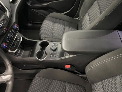 Used 2022 GMC Terrain SLE w/ Driver Convenience Package image 19