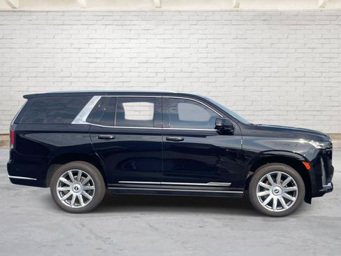Used 2022 Cadillac Escalade Premium Luxury Platinum AWD/4WD image 2