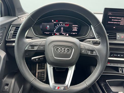Used 2025 Audi SQ5 Premium Plus AWD/4WD image 18